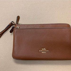 Redwood Coach Wristlet